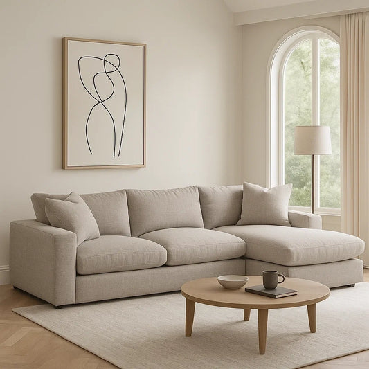 Sofá Chaise Longue de 3 Plazas en Tela Gris Claro con Cojines