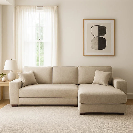 Sofá Chaise Longue de Tres Plazas en Tela Beige con Brazos Rectos