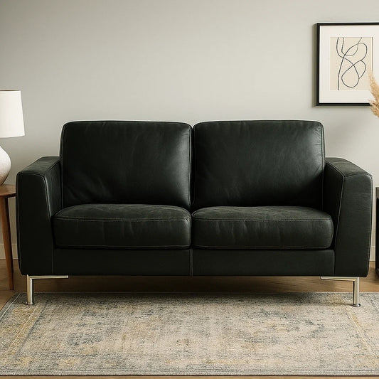 Sofá de Dos Plazas en Negro con Patas Metálicas Modernas